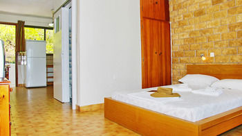 Lions2 Studios And Apartments Askeli Екстер'єр фото