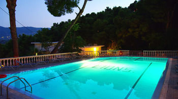 Lions2 Studios And Apartments Askeli Екстер'єр фото